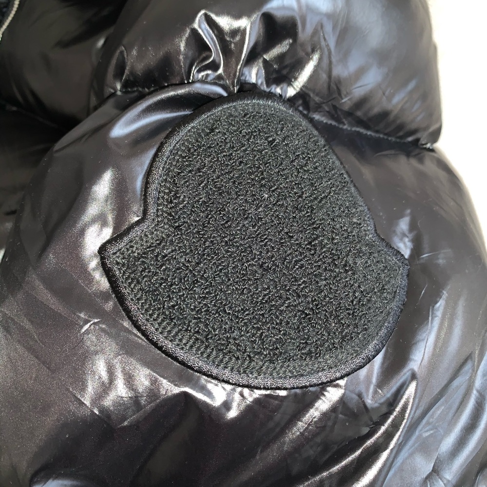 Moncler limited edition down jacket - Picture 4 of 8